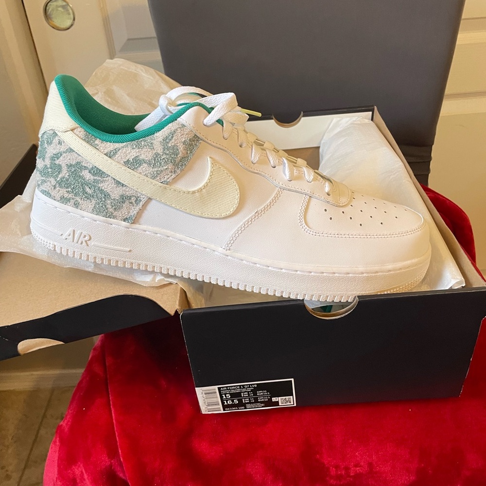 Nike Air Force 1 White with Green Pattern . Mens Size 15 New
